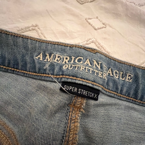 American Eagle Shorts - Picture 2 of 4